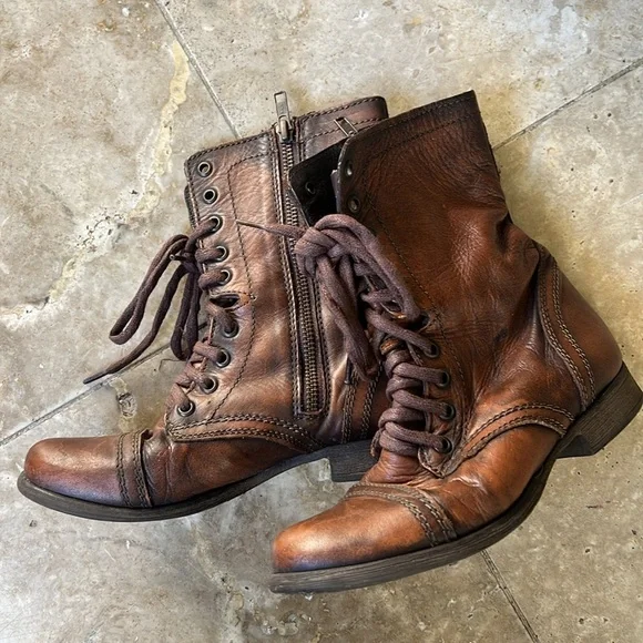 Steve Madden ladies lace up leather boots size 6.5 preowned good condition Brown - Picture 13 of 13